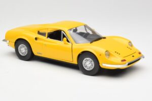 Ferrari Dino 246 GT Amarelo Anson 1:18 30301W Metal - imagem 6 de 8