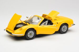Ferrari Dino 246 GTS Amarelo Hot Wheels 1:18 23920 Metal - imagem 2 de 8