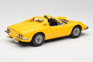 Ferrari Dino 246 GTS Amarelo Hot Wheels 1:18 23920 Metal - imagem 3 de 8