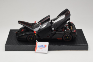 Ferrari Enzo Matt Black Edição Limitada BBR 1:18 HE180029 Metal