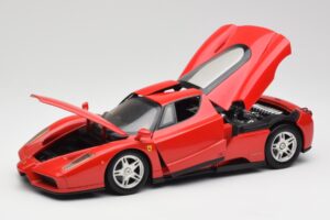 Ferrari Enzo Vermelho Hot Wheels 1:18 56293 Metal - imagem 2 de 8