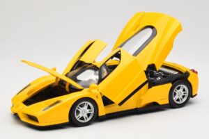 Ferrari Enzo Amarelo Hot Wheels 1:18 C1550 Metal - imagem 2 de 8