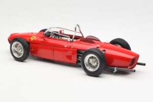 Ferrari Dino 156 Sharknose F1 1961 CMC 1:18 M-078 Metal - imagem 5 de 6