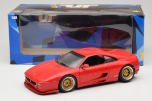 Ferrari F355 Berlinetta Vermelho Com Jantes Douradas Personalizadas UT Models 1:18 180074020-P5 Metal - imagem 8 de 8