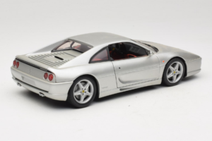 Ferrari F355 Berlinetta Prata UT Models 1:18 180074020-S1 Metal - imagem 3 de 8