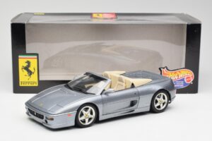 Ferrari F355 Spider Prata Hot Wheels 1:18 23907-M1 Metal - imagem 8 de 8