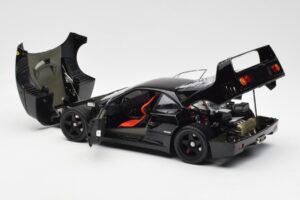 Ferrari F40 Preto Kyosho 1:18 08416BK Metal - imagem 7 de 10