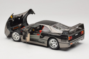 Ferrari F40 Chrome Black Bburago 1:18 3401-B1 Metal - imagem 5 de 8