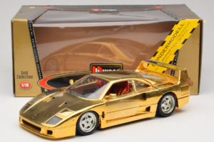 Ferrari F40 Chrome Gold Limited Edition 250 pcs Bburago 1:18 3332-G1 Metal - imagem 8 de 8