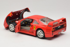 Ferrari F40 Club Deutschland Vermelho Bburago 1:18 3032-L3 Metal - imagem 5 de 8