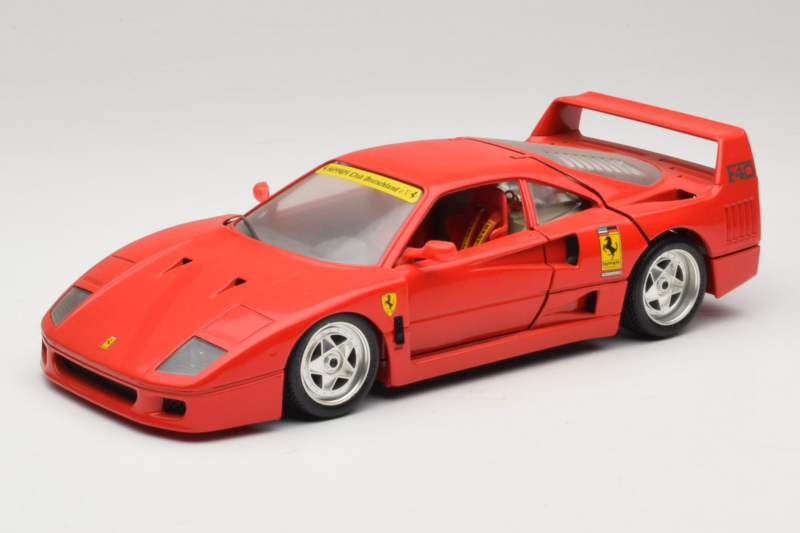 Ferrari F40 Club Deutschland Vermelho Bburago 1:18 3032-L3 Metal