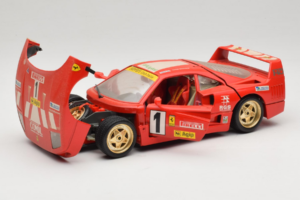 Ferrari F40 Evoluzione #1 Pirelli Vermelho 1992 Bburago 1:18 3042-P1 Metal - imagem 2 de 8