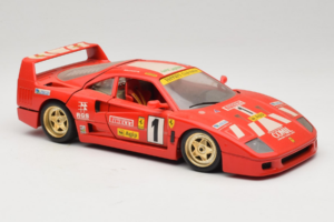 Ferrari F40 Evoluzione #1 Pirelli Vermelho 1992 Bburago 1:18 3042-P1 Metal - imagem 6 de 8