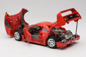 Ferrari F40 Evoluzione FC Nürnberg Special Edition Vermelho Bburago 1:18 3042-FCN Metal - imagem 5 de 8