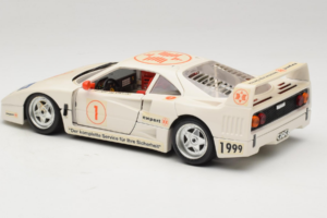 Ferrari F40 #1 Expert Branco 1987 Bburago 1:18 3332-W2 Metal - imagem 7 de 8