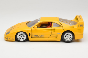 Ferrari F40 Interconti Car HiFi Amarelo Bburago 1:18 3032-I1 Metal - imagem 4 de 8