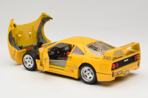 Ferrari F40 Interconti Car HiFi Amarelo Bburago 1:18 3032-I1 Metal - imagem 5 de 8