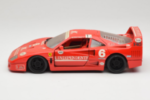 Ferrari F40 #6 V. Colombo L'Indipendente Vermelho 1987 Bburago 1:18 3032-L1 Metal - imagem 4 de 8