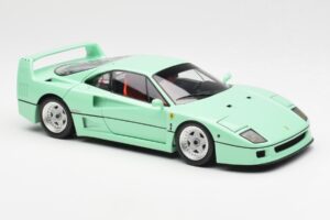 Ferrari F40 Verde Menta Kyosho 1:18 08416MG Metal - imagem 8 de 10