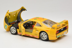 Ferrari F40 Totip Jolly Club #2 Amarelo Bburago 1:18 3332-Y1 Metal - imagem 5 de 8