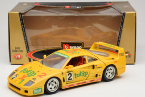 Ferrari F40 Totip Jolly Club #2 Amarelo Bburago 1:18 3332-Y1 Metal - imagem 8 de 8