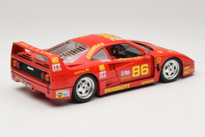 Ferrari F40 LM #86 Ch. Pozzi IMSA 24 Hours of Le Mans 1985 Vermelho Bburago 1:18 3332-P6 Metal - imagem 3 de 8