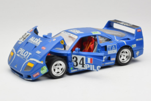 Ferrari F40 #34 M. Ferte / Thavenin / Palau Pilot Azul 1987 Bburago 1:18 3032-B1 Metal - imagem 2 de 8