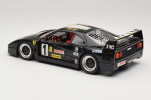 Ferrari F40 Pirelli Agip #1 Preto Bburago 1:18 3332-B1 Metal - imagem 7 de 8