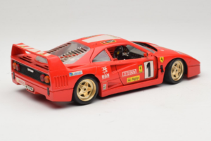 Ferrari F40 Pirelli Agip #1 Ferrari Club Italia Vermelho Bburago 1:18 3032-P2 Metal - imagem 3 de 8