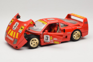 Ferrari F40 #3 Pirelli Vermelho 1987 Bburago 1:18 3332-P4 Metal - imagem 2 de 8