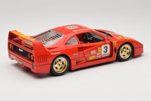 Ferrari F40 #3 Pirelli Vermelho 1987 Bburago 1:18 3332-P4 Metal - imagem 3 de 8