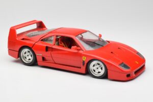 Ferrari F40 Vermelho Bburago 1:18 3032 Metal - imagem 6 de 8