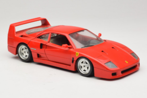 Ferrari F40 Vermelho Diamond Edition Bburago 1:18 3022-P1 Metal - imagem 6 de 8