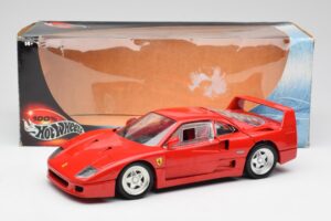Ferrari F40 Vermelho Hot Wheels 1:18 23911 Metal - imagem 8 de 8