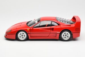 Ferrari F40 Vermelho Kyosho 1:18 08416R2 Metal - imagem 6 de 10