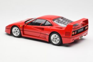 Ferrari F40 Vermelho Kyosho 1:18 08416R2 Metal - imagem 9 de 10