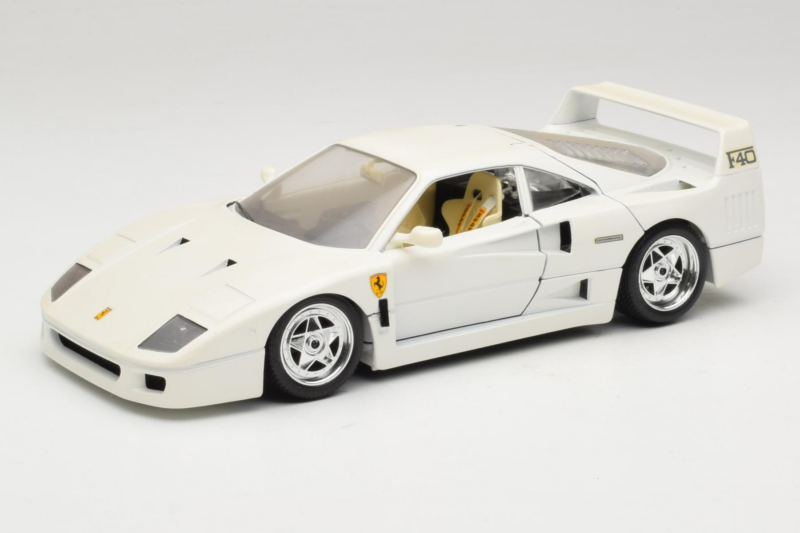 Ferrari F40 Branco Bburago 1:18 3332-W4 Metal