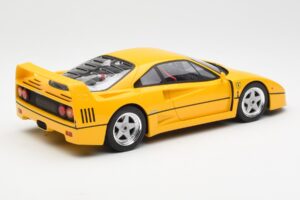 Ferrari F40 Amarelo GT Spirit 1:18 GT839 Resina - imagem 2 de 6