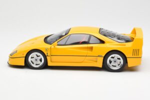 Ferrari F40 Amarelo GT Spirit 1:18 GT839 Resina - imagem 3 de 6