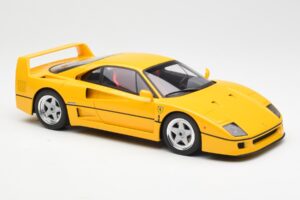 Ferrari F40 Amarelo GT Spirit 1:18 GT839 Resina - imagem 4 de 6