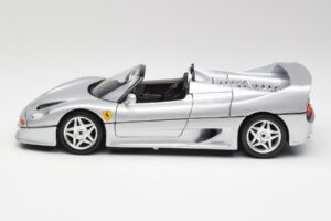Ferrari F50 Cabriolet Prata Bburago 1:18 3372 Metal - imagem 4 de 8