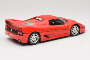 Ferrari F50 Coupe Vermelho Bburago 1:18 3382 Metal - imagem 3 de 8