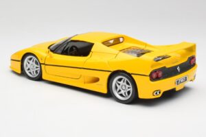 Ferrari F50 Giallo Modena Maisto 1:18 F50001 Metal - imagem 7 de 8