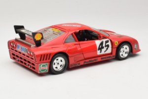 Ferrari 288 GTO Evoluzione #45 Vermelho Revell 1:18 48820 Metal - imagem 3 de 8