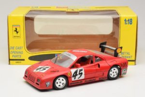 Ferrari 288 GTO Evoluzione #45 Vermelho Revell 1:18 48820 Metal - imagem 8 de 8