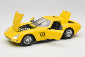 Ferrari 250 GTO Amarelo Guiloy 1:18 67525 Metal - imagem 2 de 8