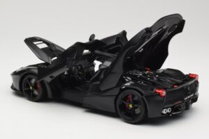 Ferrari LaFerrari F150 Matte Black Bburago 1:18 18-16901BK Metal - imagem 5 de 8