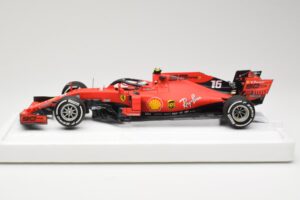 Ferrari SF90 #16 C. Leclerc Australian GP 2019 BBR 1:18 BBR191816DIE Resina - imagem 3 de 6