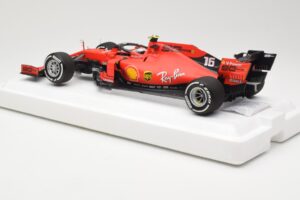 Ferrari SF90 #16 C. Leclerc Australian GP 2019 BBR 1:18 BBR191816DIE Resina - imagem 5 de 6