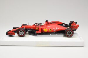 Ferrari SF90 #5 S. Vettel Italian GP Monza 2019 BBR 1:18 BBR191835 Resina - imagem 3 de 6